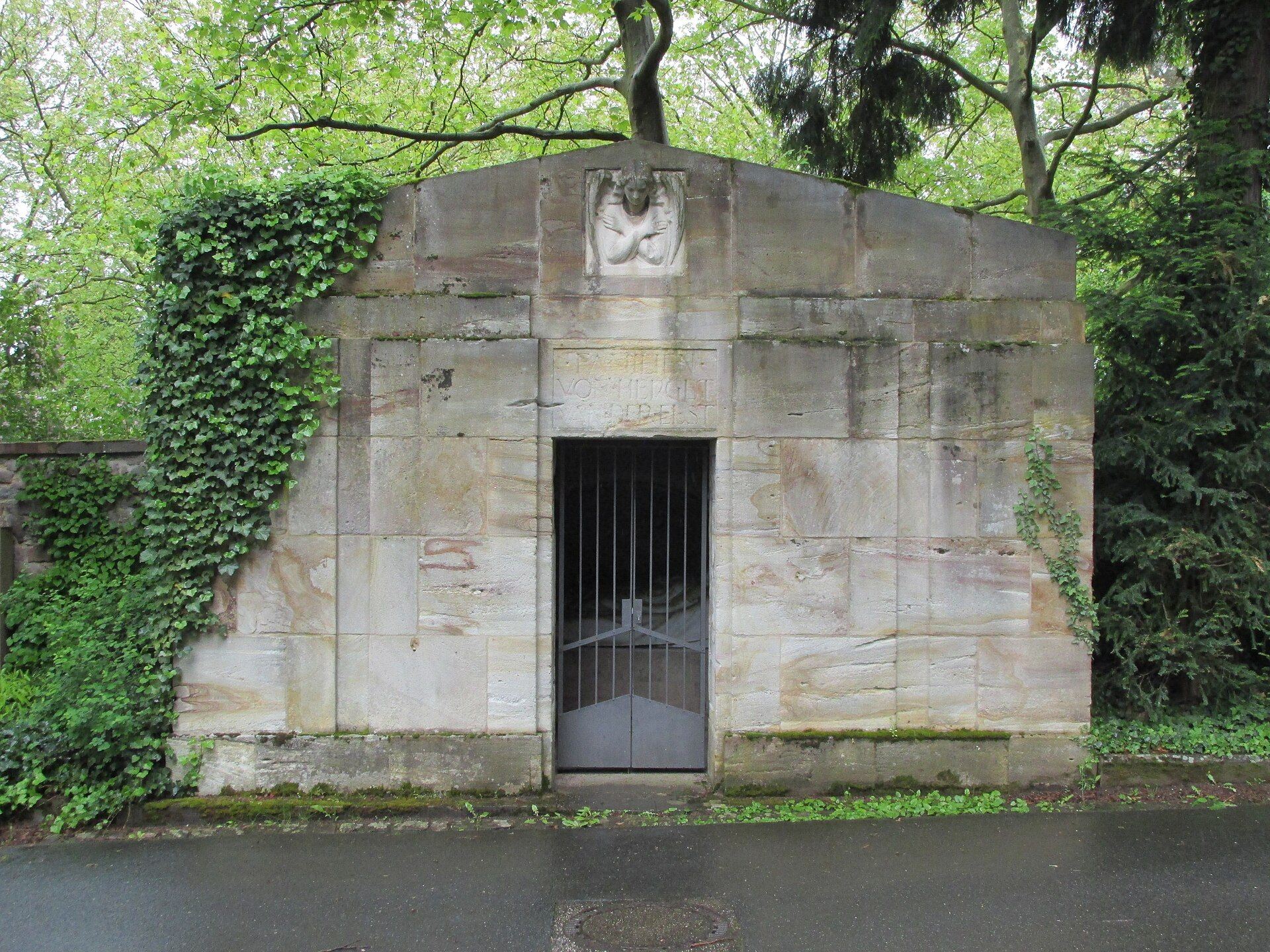 Mausoleum Herget-von der Elst auf dem Alten Friedhof Darmstadt